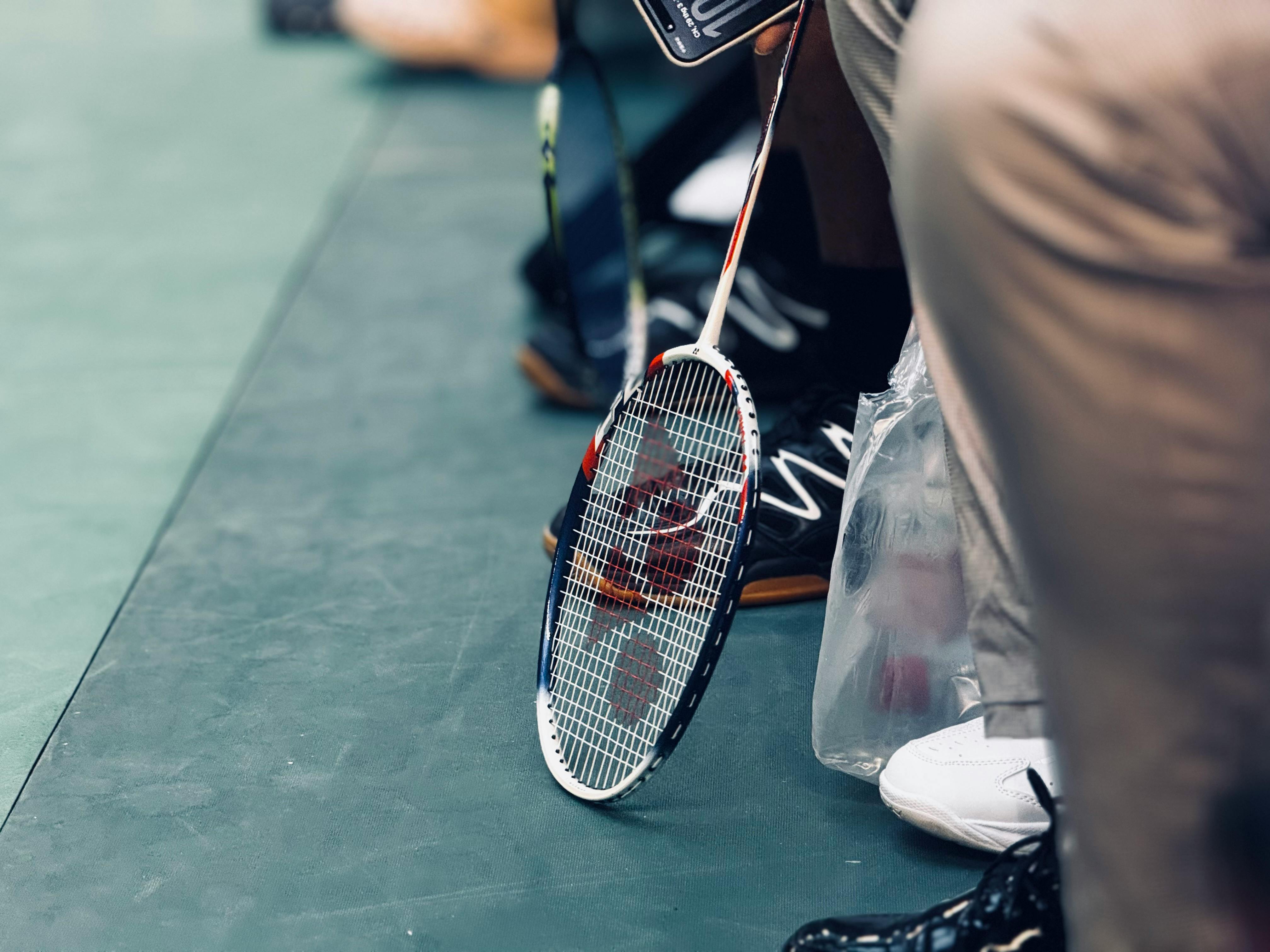 Badmintonspel i hall